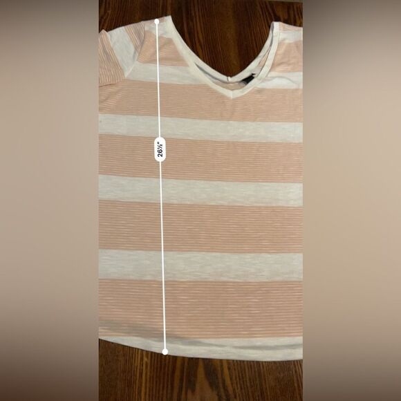 Torrid pink white Striped double V-neck Tee size 2X 2 - Picture 12 of 12